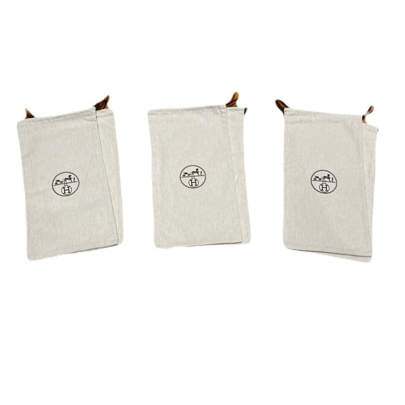 Multiple Pairs of Hermes Dust Bags - Picture 2 of 2